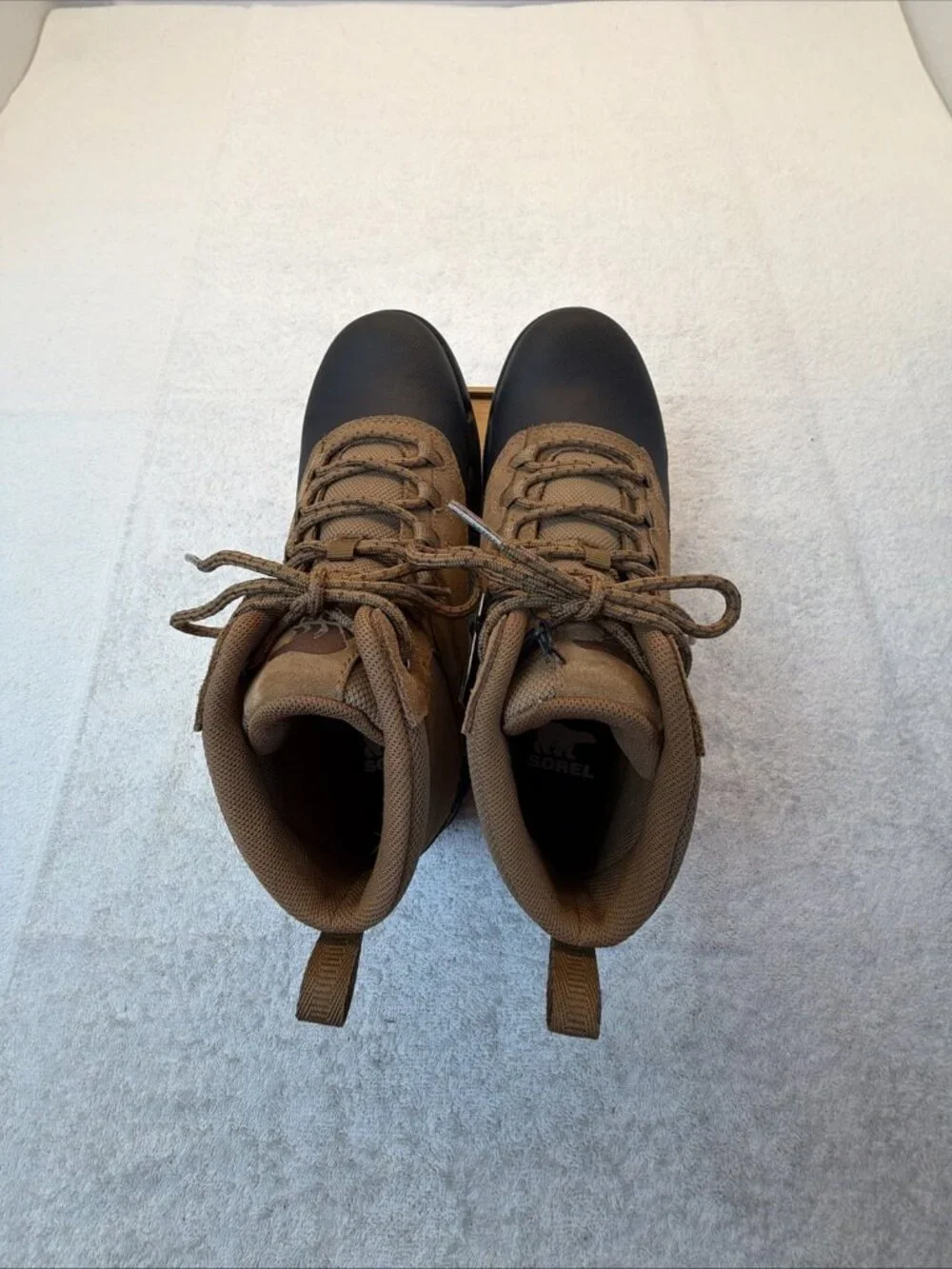 Sorel Buxton Lite Lace Waterproof  Mens SZ 8 Tan/Black New/Box